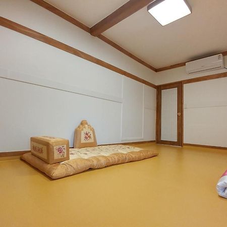 Bukchon Hyosunjae Guesthouse سيول المظهر الخارجي الصورة