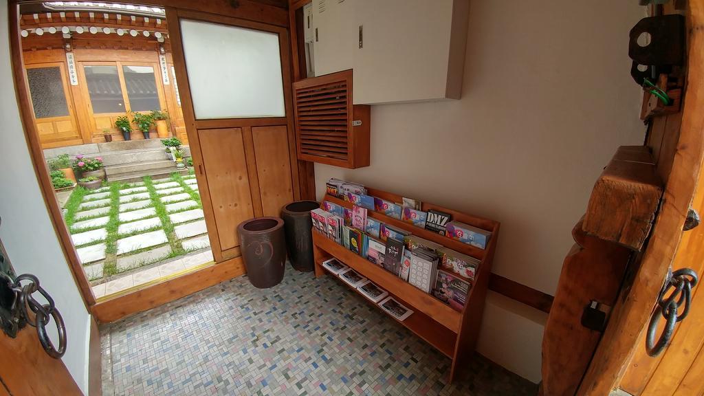 Bukchon Hyosunjae Guesthouse سيول المظهر الخارجي الصورة