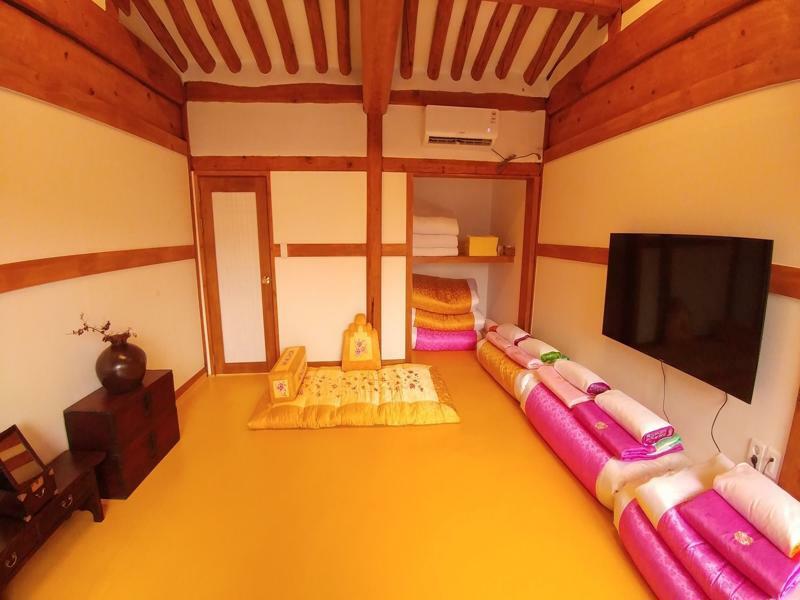 Bukchon Hyosunjae Guesthouse سيول المظهر الخارجي الصورة