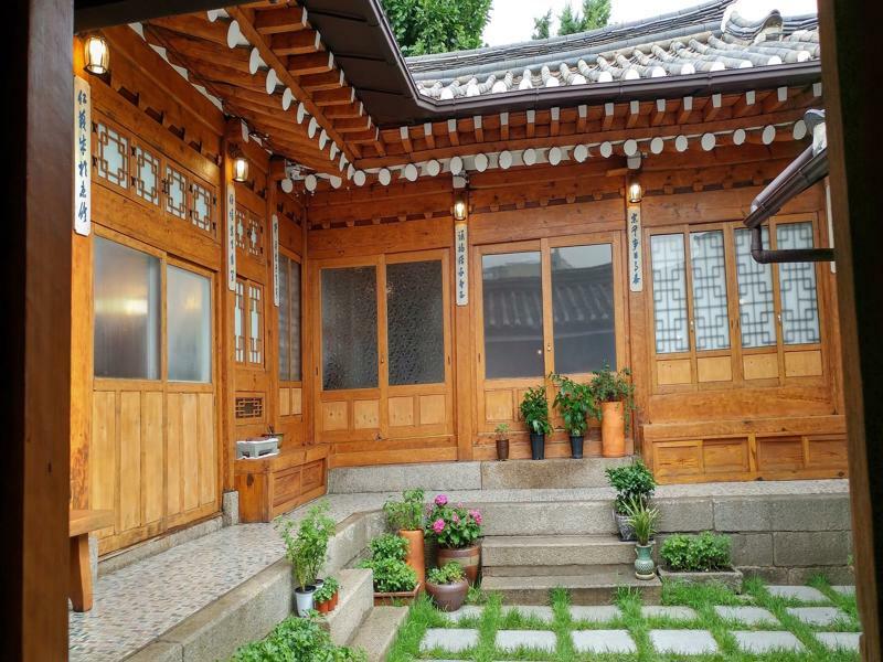 Bukchon Hyosunjae Guesthouse سيول المظهر الخارجي الصورة