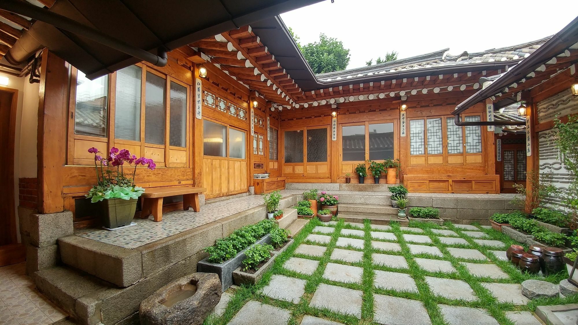 Bukchon Hyosunjae Guesthouse سيول المظهر الخارجي الصورة
