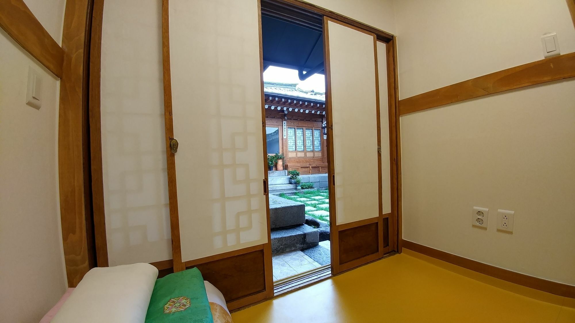 Bukchon Hyosunjae Guesthouse سيول المظهر الخارجي الصورة