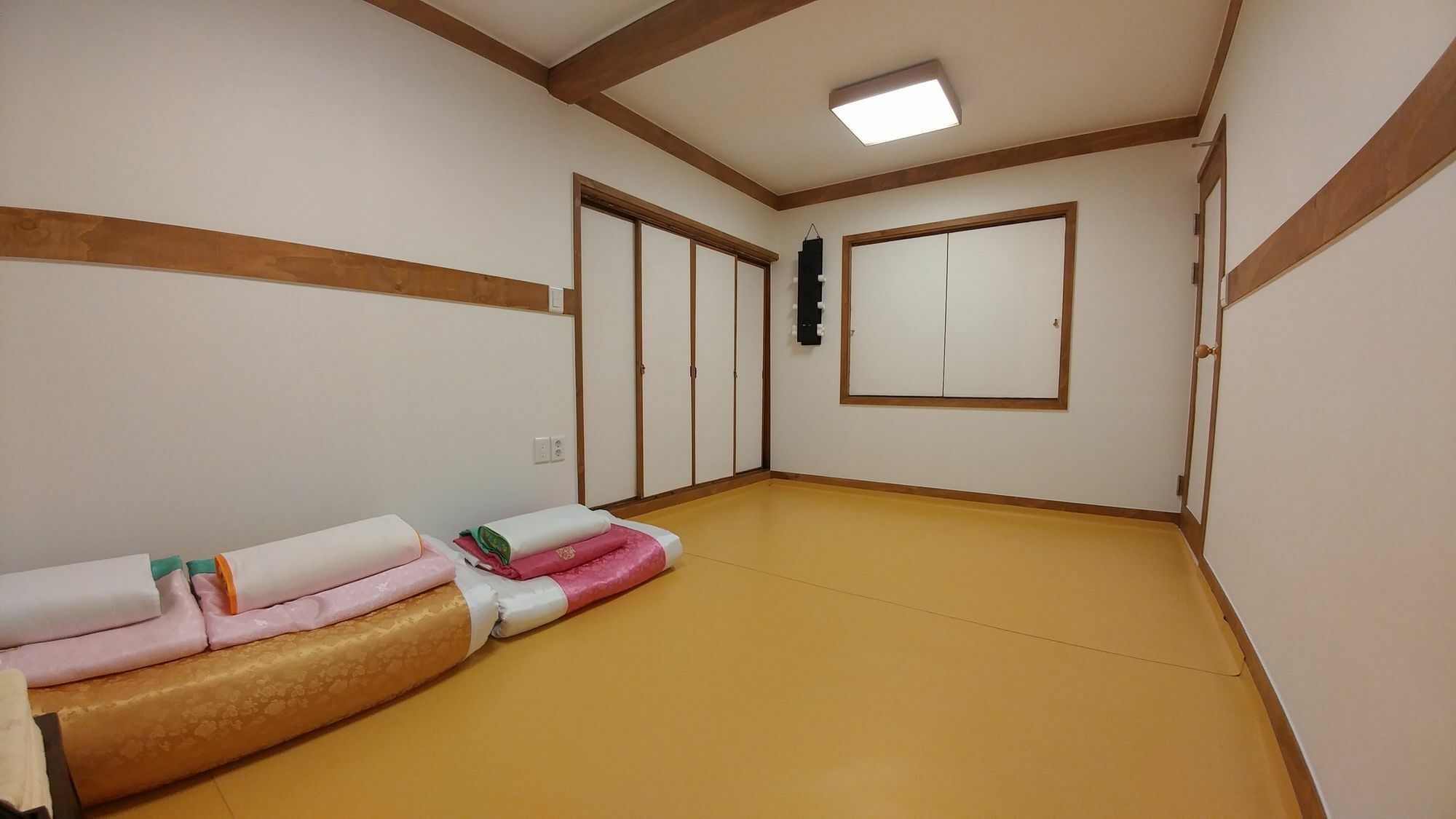 Bukchon Hyosunjae Guesthouse سيول المظهر الخارجي الصورة