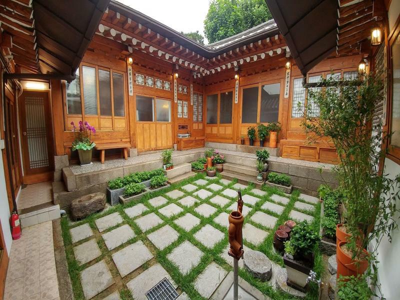 Bukchon Hyosunjae Guesthouse سيول المظهر الخارجي الصورة